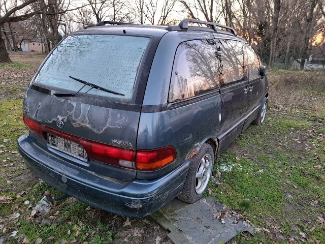 bontott TOYOTA PREVIA Csomagtérajtó (Részeivel)