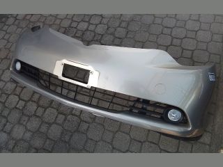 bontott TOYOTA PREVIA Első Lökhárító (Részeivel)