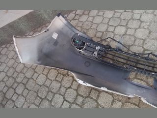 bontott TOYOTA PREVIA Első Lökhárító (Részeivel)