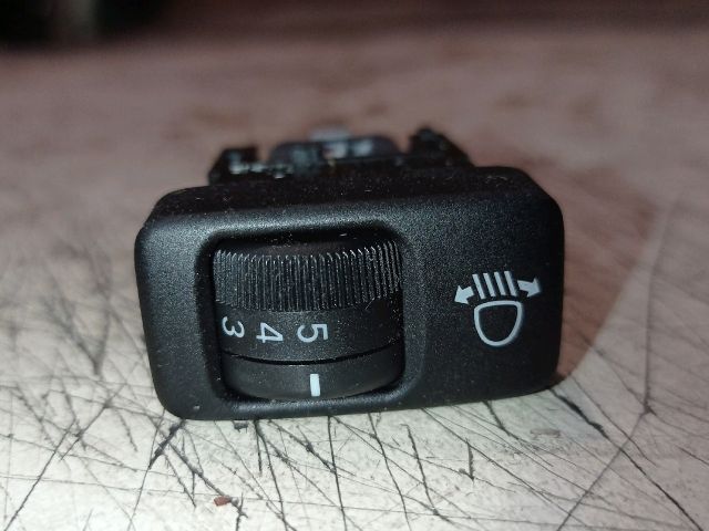 bontott TOYOTA PREVIA Fényszórómagasság Állító Kapcsoló