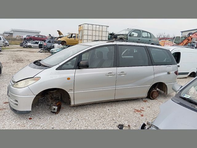 bontott TOYOTA PREVIA Hátsó Lökhárító (Részeivel)
