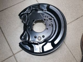 bontott TOYOTA PREVIA Jobb hátsó Fék Porvédő Lemez