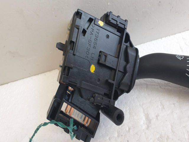 bontott TOYOTA PREVIA Jobb Kormánykapcsoló Ablaktörlő