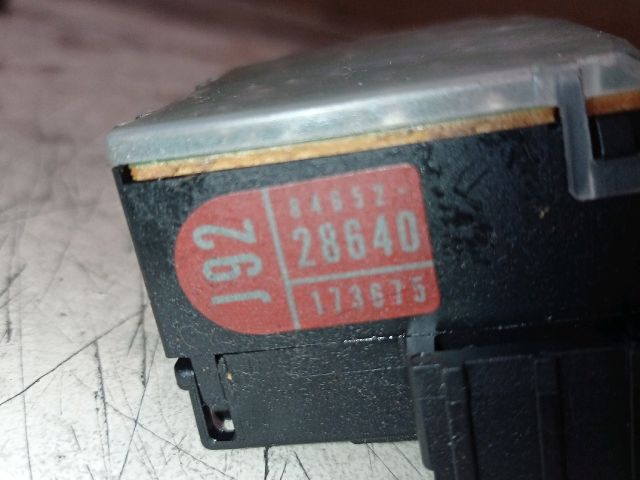 bontott TOYOTA PREVIA Jobb Kormánykapcsoló Ablaktörlő