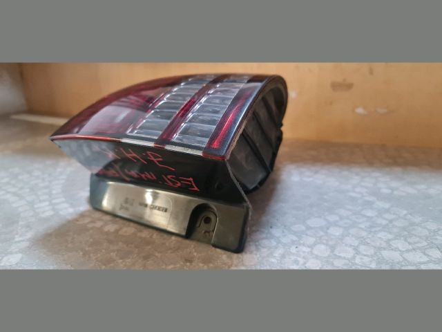 bontott TOYOTA PREVIA Jobb Külső Hátsó Lámpa