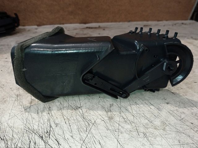 bontott TOYOTA PREVIA Jobb Szellőző