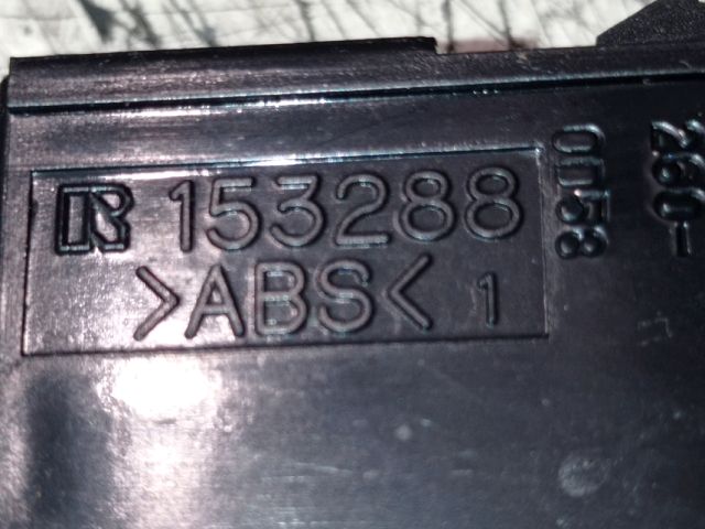 bontott TOYOTA PREVIA Kipörgésgátló Kapcsoló