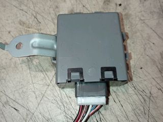 bontott TOYOTA PREVIA Központizár Elektronika