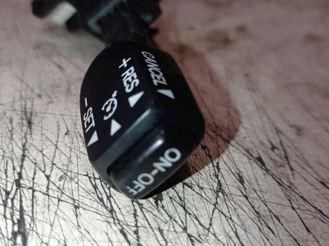 bontott TOYOTA PREVIA Tempomat Kar (Magában)