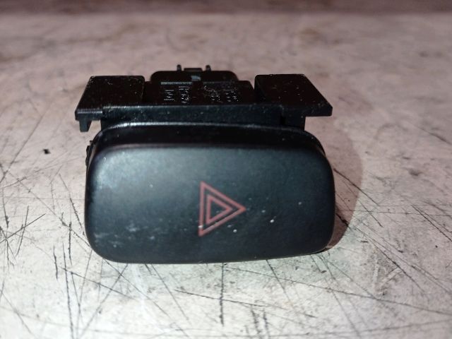 bontott TOYOTA PREVIA Vészvillogó Kapcsoló