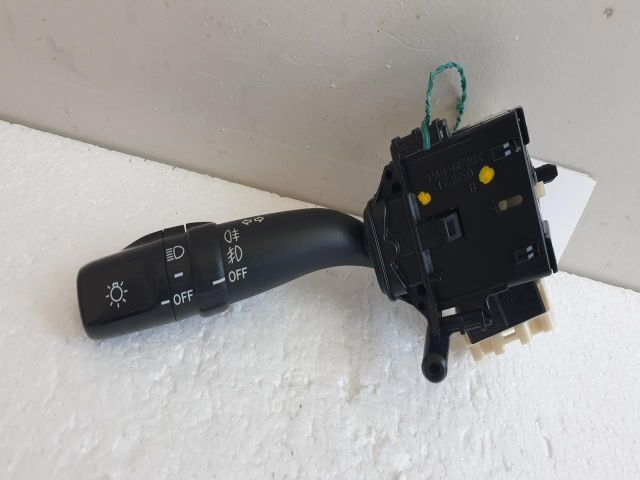 bontott TOYOTA PREVIA Világítás Kapcsoló