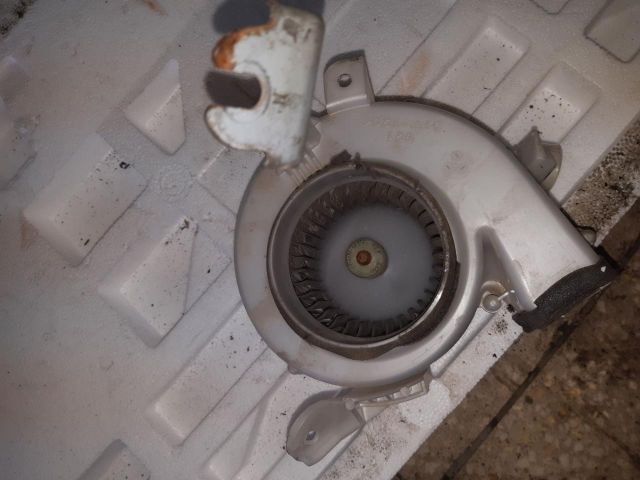 bontott TOYOTA PRIUS Akkumulátor Hűtő