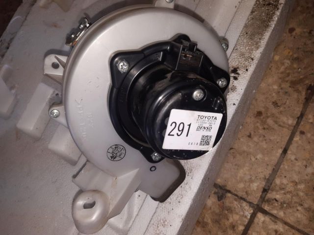 bontott TOYOTA PRIUS Akkumulátor Hűtő