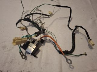 bontott TOYOTA PRIUS Akkumulátor Relé