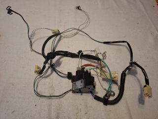 bontott TOYOTA PRIUS Akkumulátor Relé