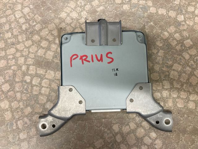 bontott TOYOTA PRIUS Automata Váltó Elektronika