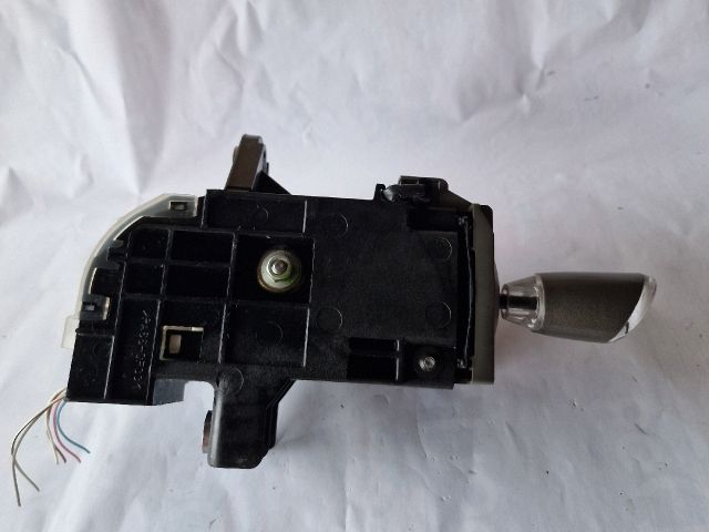 bontott TOYOTA PRIUS Automata Váltókar