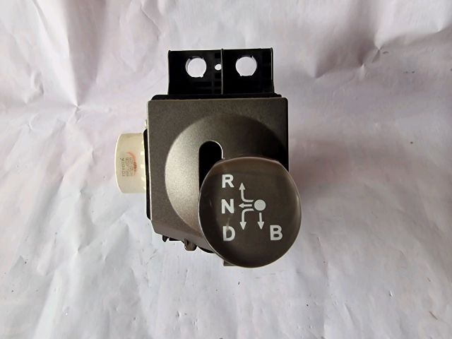 bontott TOYOTA PRIUS Automata Váltókar