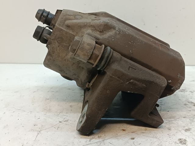 bontott TOYOTA PRIUS Bal első Féknyereg Munkahengerrel