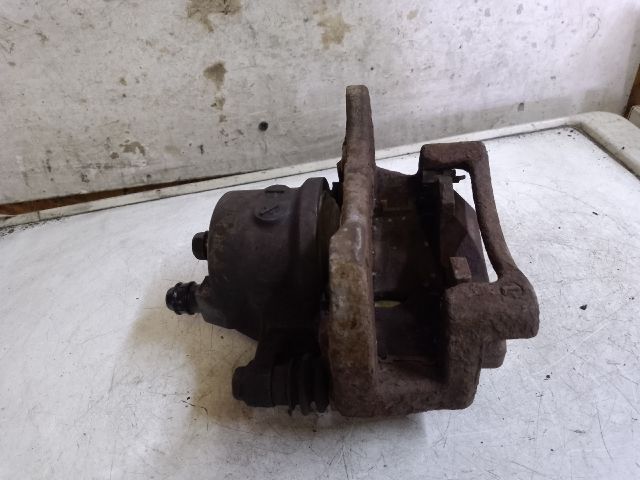 bontott TOYOTA PRIUS Bal első Féknyereg Munkahengerrel