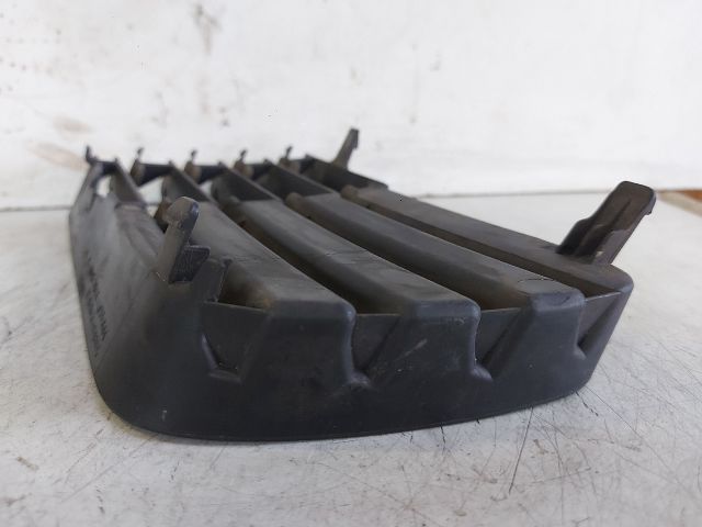 bontott TOYOTA PRIUS Bal Ködlámpa Rács