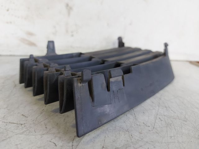 bontott TOYOTA PRIUS Bal Ködlámpa Rács