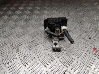 bontott TOYOTA PRIUS Biztosítéktábla Motortér