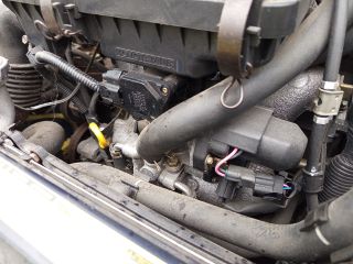 bontott TOYOTA PRIUS Biztosítéktábla Motortér