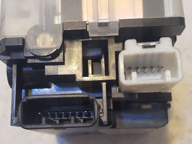 bontott TOYOTA PRIUS Gyújtáskapcsoló