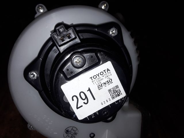 bontott TOYOTA PRIUS Hűtőventilátor