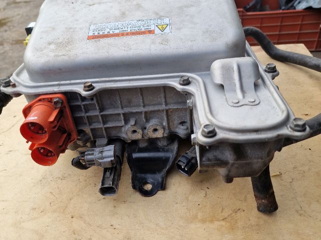 bontott TOYOTA PRIUS Hybrid Inverter