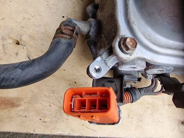 bontott TOYOTA PRIUS Hybrid Inverter