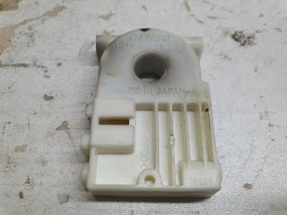 bontott TOYOTA PRIUS Jeladó (Magában)