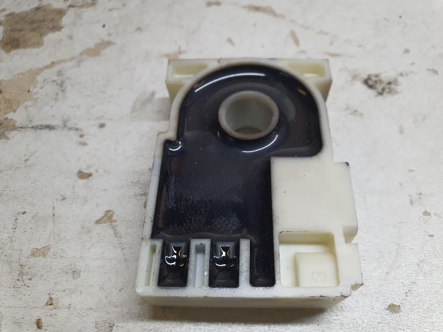 bontott TOYOTA PRIUS Jeladó (Magában)