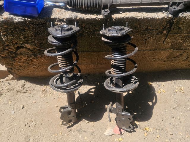 bontott TOYOTA PRIUS Jobb első Gólyaláb (Lengécsillapító, Rugó)