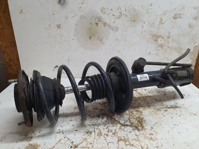 bontott TOYOTA PRIUS Jobb első Gólyaláb (Lengécsillapító, Rugó)