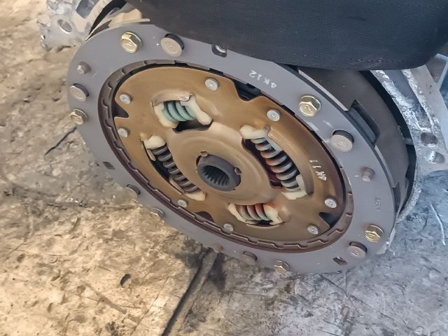 bontott TOYOTA PRIUS Komplett Motor (Segédberendezésekkel)