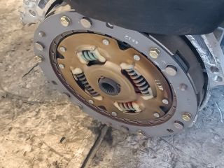 bontott TOYOTA PRIUS Komplett Motor (Segédberendezésekkel)