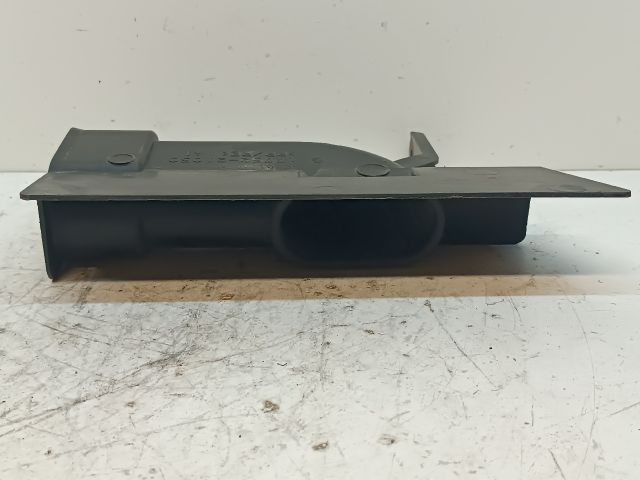 bontott TOYOTA PRIUS Légbeömlő Cső