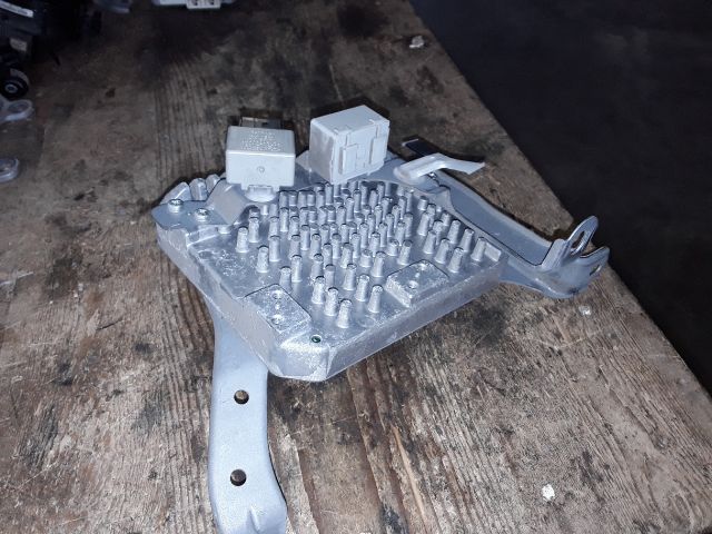 bontott TOYOTA PRIUS Menetstabilizátor Elektronika