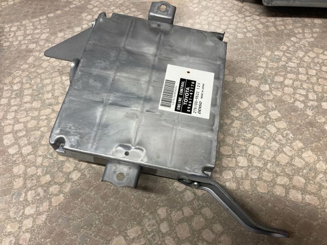 bontott TOYOTA PRIUS Motorvezérlő