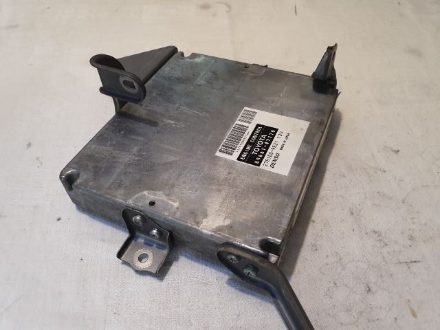 bontott TOYOTA PRIUS Motorvezérlő