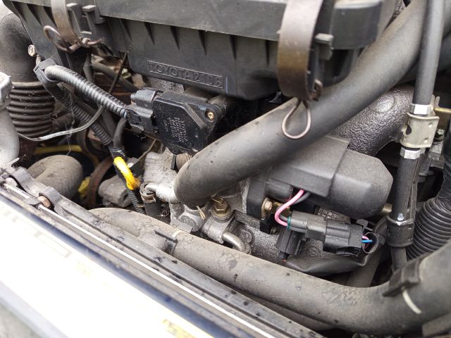 bontott TOYOTA PRIUS Porlasztó Sor / Híd