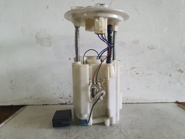 bontott TOYOTA PRIUS Üzemanyag Szivattyú