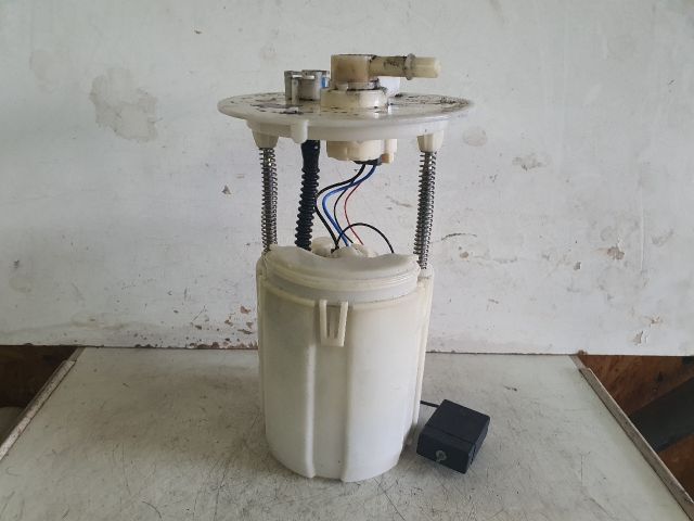 bontott TOYOTA PRIUS Üzemanyag Szivattyú