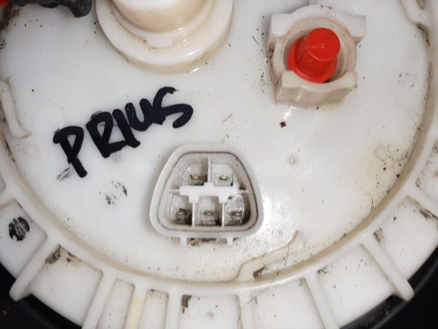 bontott TOYOTA PRIUS Üzemanyag Szivattyú