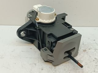 bontott TOYOTA PRIUS Váltó Kulissza