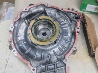 bontott TOYOTA PRIUS Váltóház Fedél