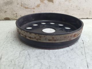 bontott TOYOTA PRIUS Vízpumpa Szíjtárcsa