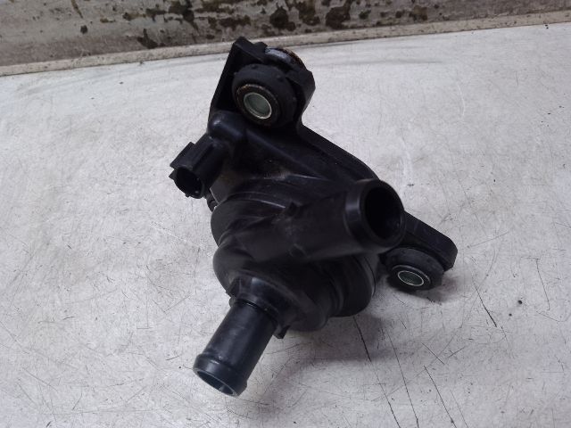 bontott TOYOTA PRIUS Vízpumpa